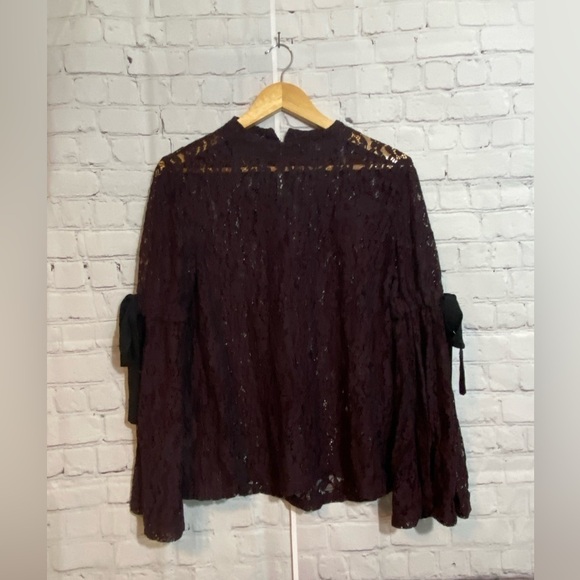 Loft Womens Size Medium Deep Plum Purple Sheer Lace Bell Sleeve Goth Blouse - Picture 2 of 10